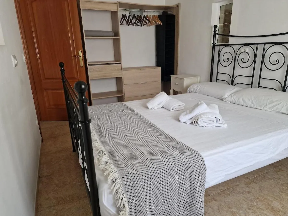 Family Vacation Casita Daire Lloret de Mar İspanya